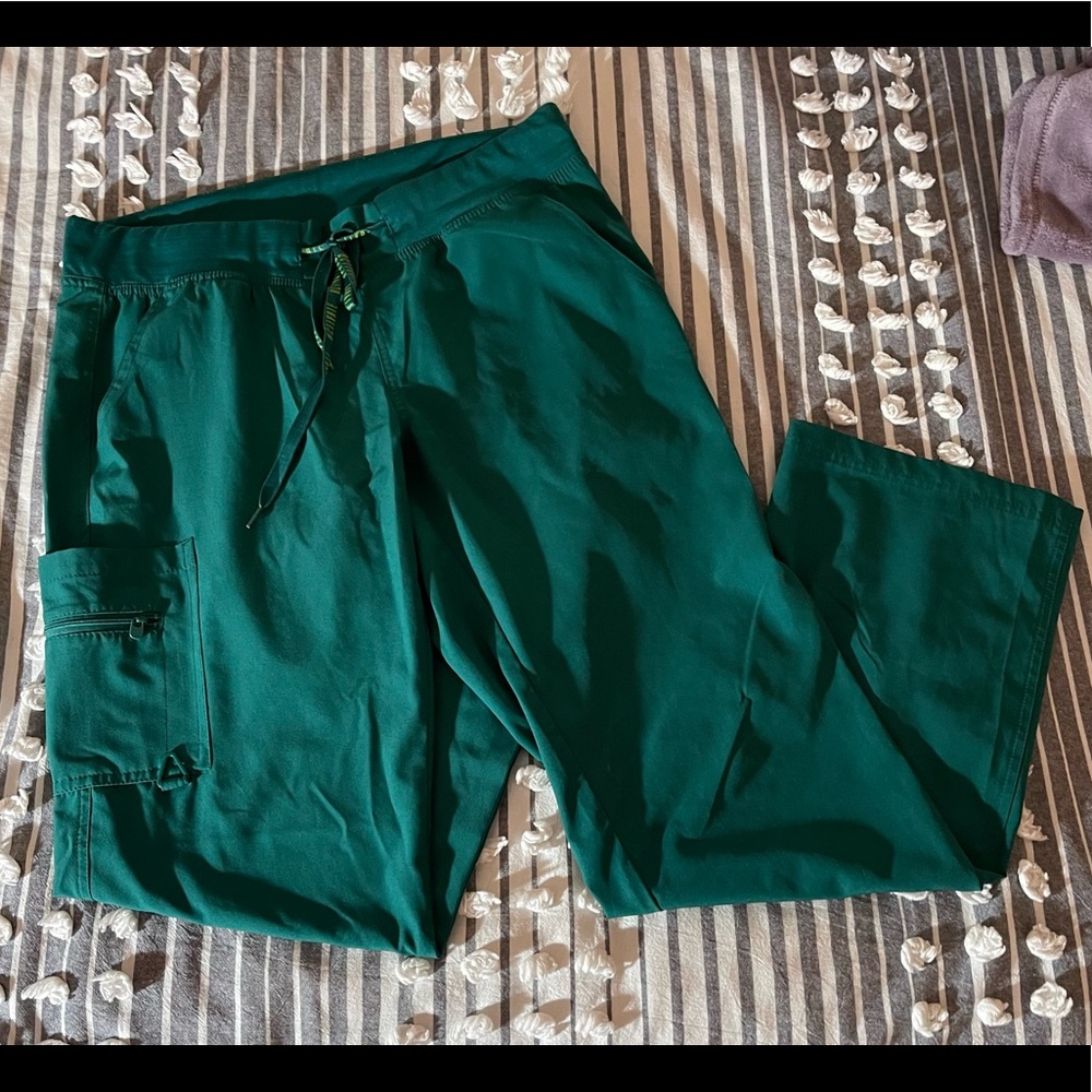 Women’s Hunter green scrub pants